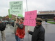 Gemeinsamer Protest bei Huber am 19. April 2005